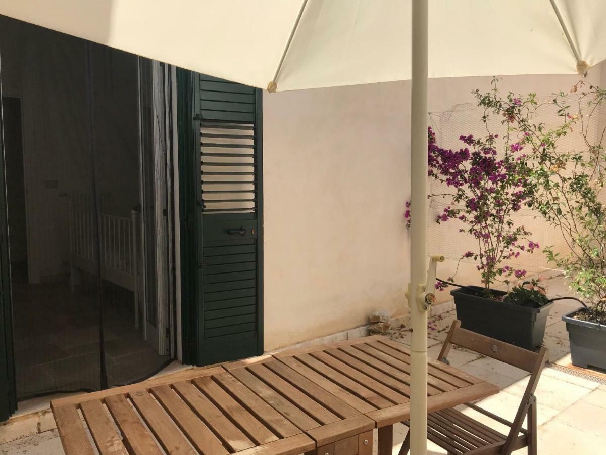 Villa Miccoli Apartments Ceglie Messapica Exterior photo